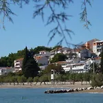 In With Sea View, Balcony, Air Conditioning, Wifi 132-5 Apartman