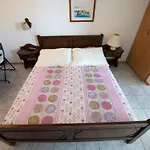 In With Sea View, Balcony, Air Conditioning, Wifi 132-5 Apartman