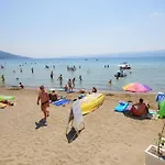 In With Sea View, Balcony, Air Conditioning, Wifi 132-5 Apartman Duće