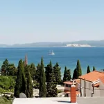 In With Sea View, Balcony, Air Conditioning, Wifi 132-5 Apartman Duće