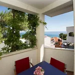 Apartman In With Sea View, Balcony, Air Conditioning, Wifi 132-5