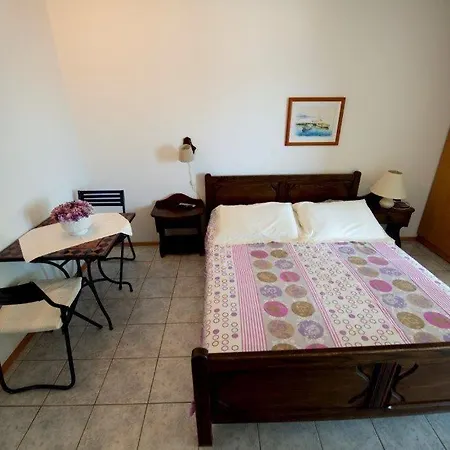 Daire In With Sea View, Balcony, Air Conditioning, Wifi 132-5 Duće